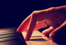 马竞官方祝托雷斯41岁生日快乐：一代偶像，你永远是我们的圣婴.